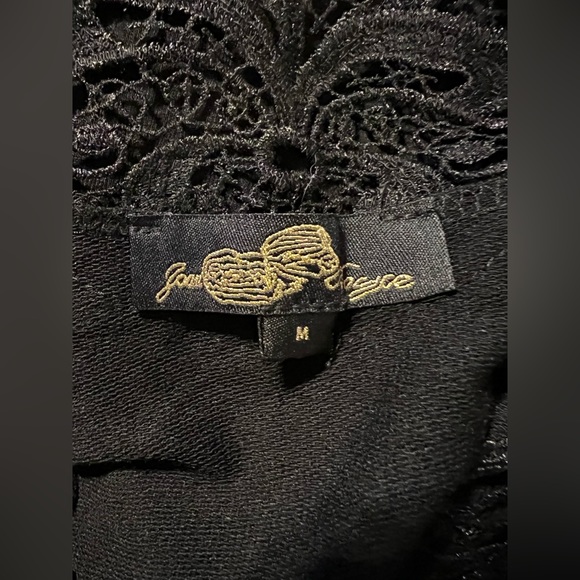 Joan Boyce formal black top w/ decorative lace neckline & sleeve, Size M - Picture 5 of 8